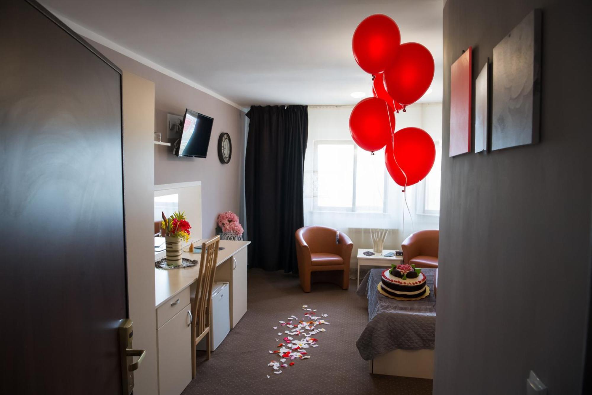 Mbi Travel Inn Κραϊόβα Εξωτερικό φωτογραφία